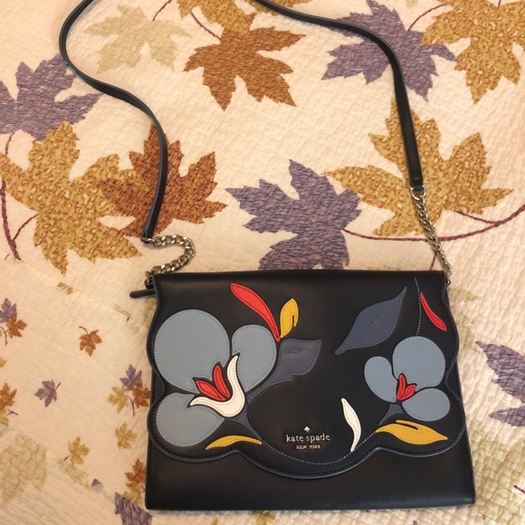 🔥🌟HOST PICK🌟🔥Authentic Kate Spade Leather Bag - “2 IN 1” Crossbody & Clutch - Picture 2 of 16